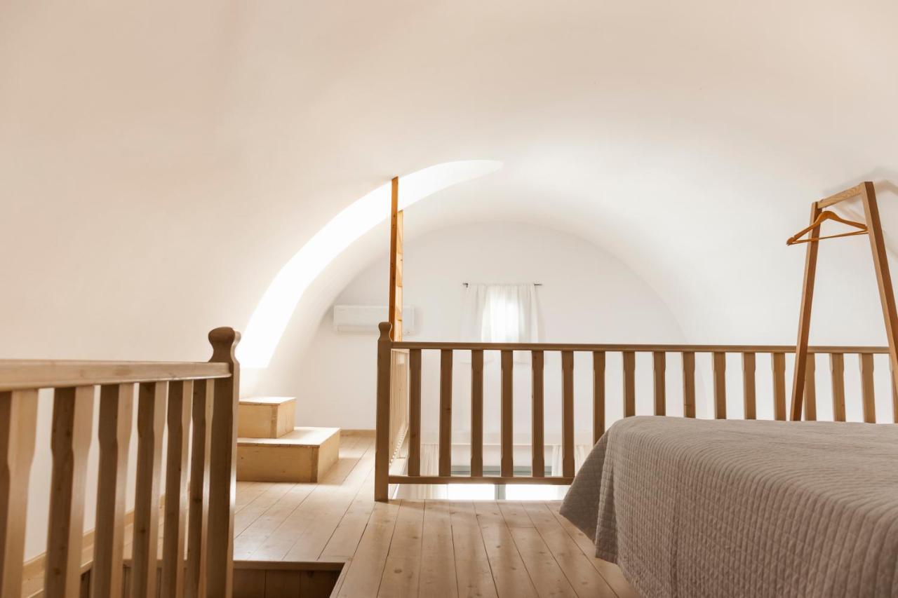 Astro Palace Hotel & Suites Фира Екстериор снимка