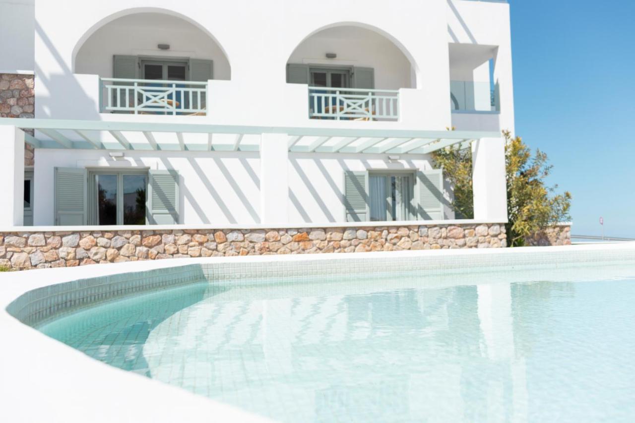 Astro Palace Hotel & Suites Фира Екстериор снимка