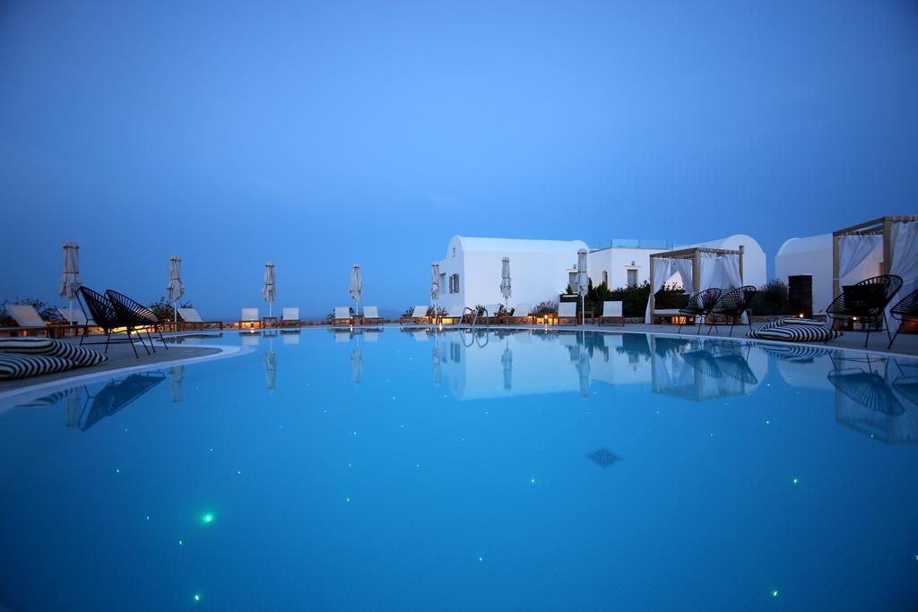 Astro Palace Hotel & Suites Фира Екстериор снимка