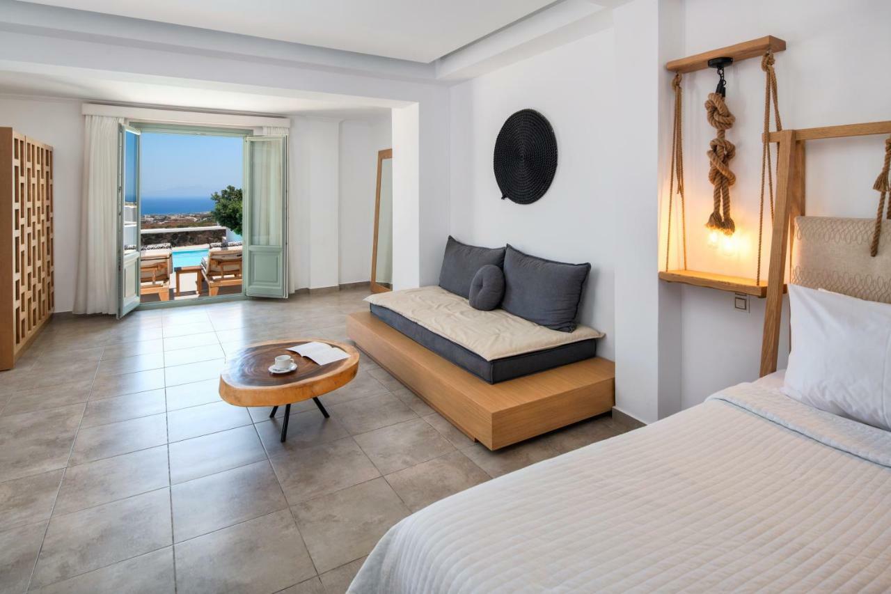 Astro Palace Hotel & Suites Фира Екстериор снимка